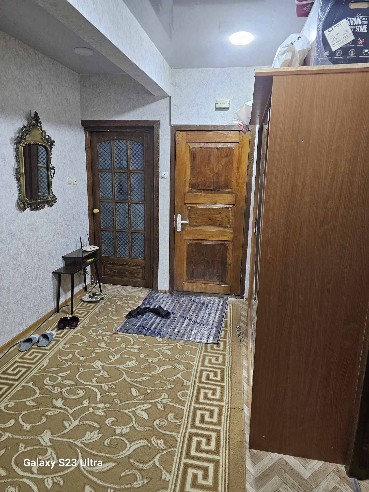 Продаётся своя 4-х комнатная квартира. Сергели-7