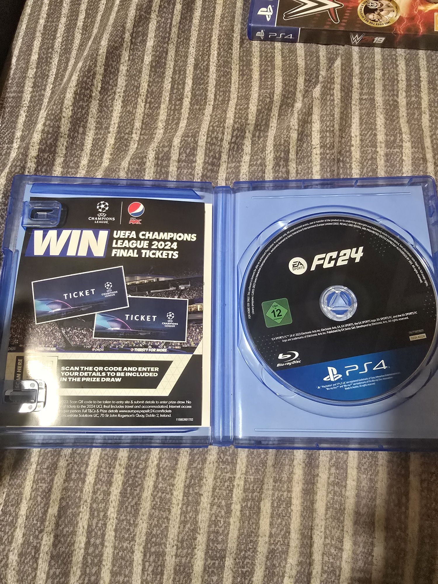 Продава се Fc 24 za ps 4