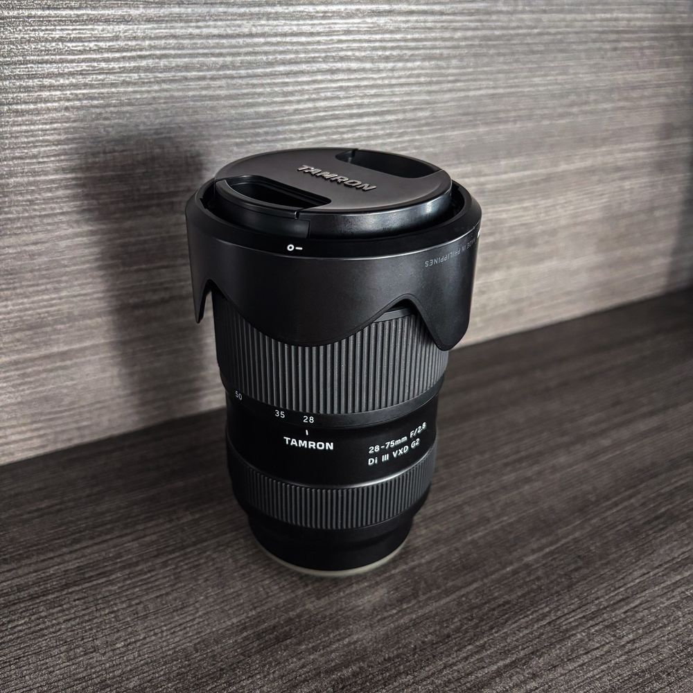 Obiectiv Tamron 28-75 f2.8 G2 montura Sony + 2 filtre