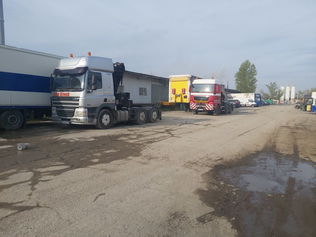 Inchiriez camion cu macara,trailer,platforma