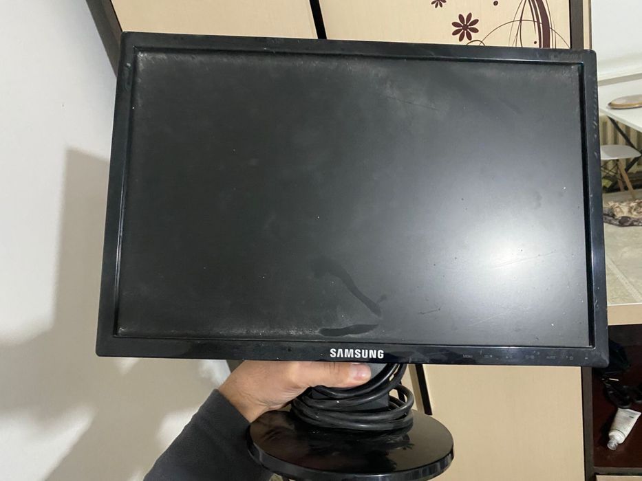 Монитор в хорошем состояний