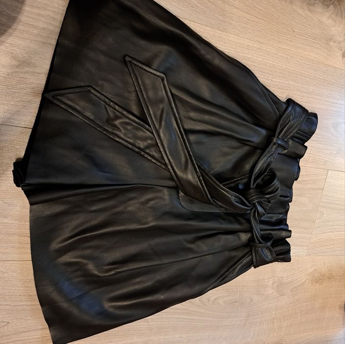 Pantaloni Zara piele eco S