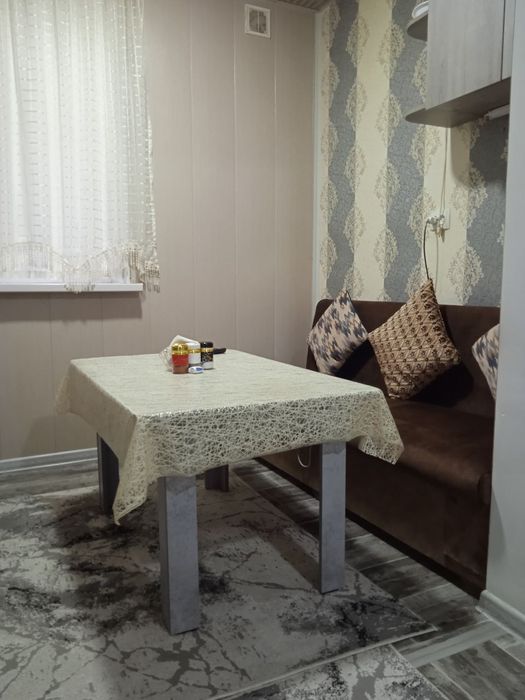 Сдаётся в г Янгиюле, 1 комнатная квартира переделанная в 2 комнатную.