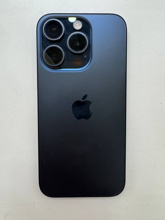 Iphone 15 pro, 512 gb, 84% аккумулятор