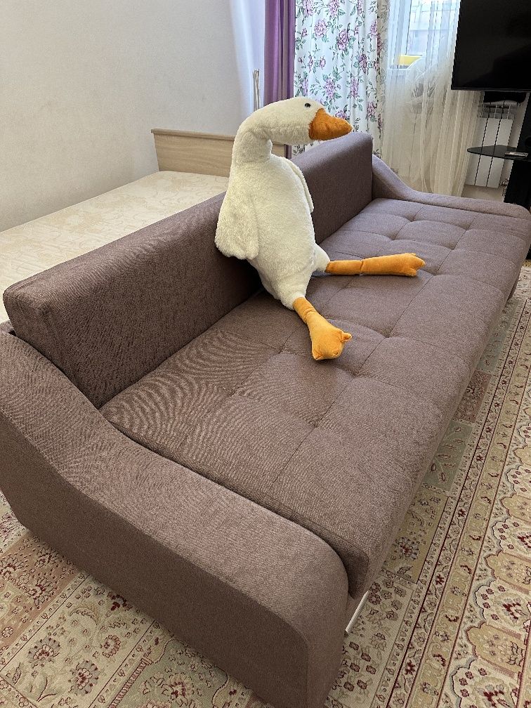 Продается диван.