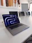 Apple MacBook Pro 16 Intel core i9 2.4Ghz 8 core 64GB Ram 1TB SSD 2019