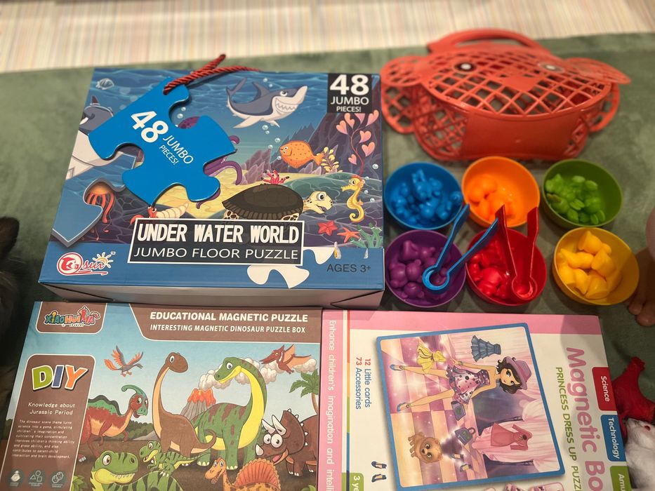 Детски играчки, пъзели, магнитни игри