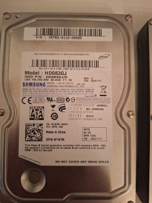 Hard disk diferite dimensiuni