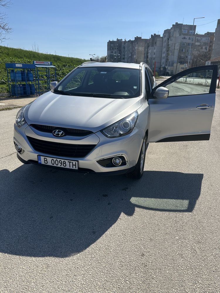 Продавам Хюндай IX 35