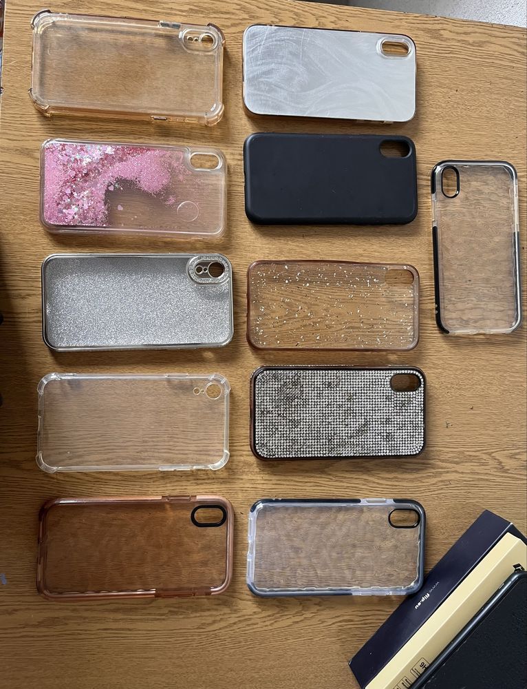 Продавам IPhone XR