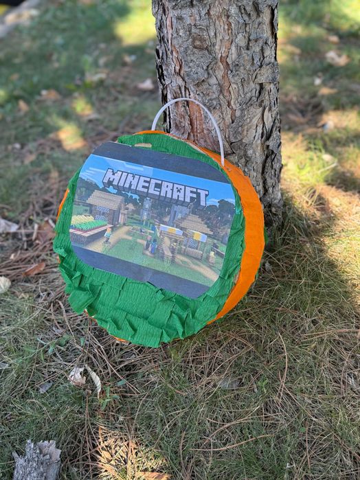 Тематична пинята с 1кг бонбони