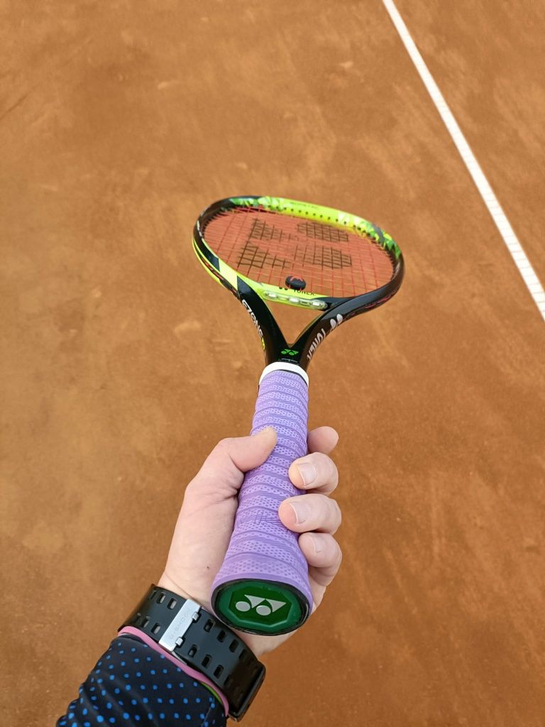 Racheta tenis Babolat și Yonnex