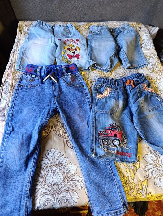 Продам пакет вещей на мальчика 3-5 лет