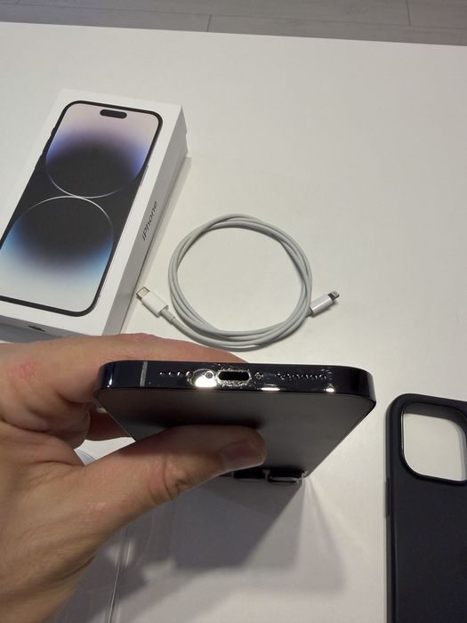 iPhone 14 pro max 256gb space black battery health 100% + 3 huse