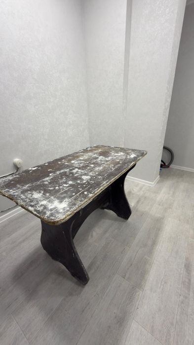 Отдам стол для ремонта  бесплатно