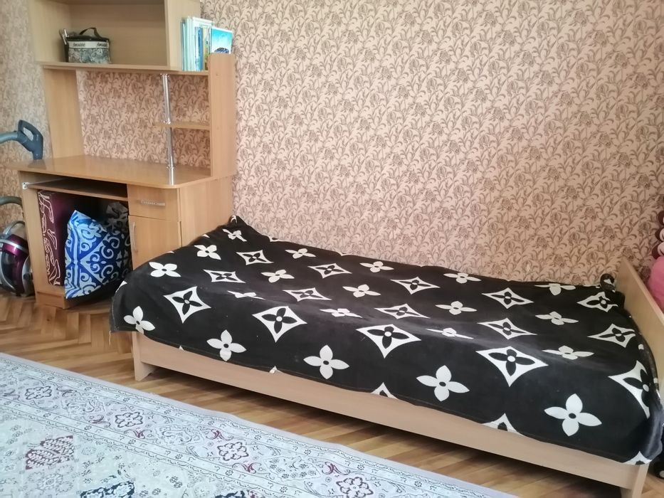 Кровать с партой