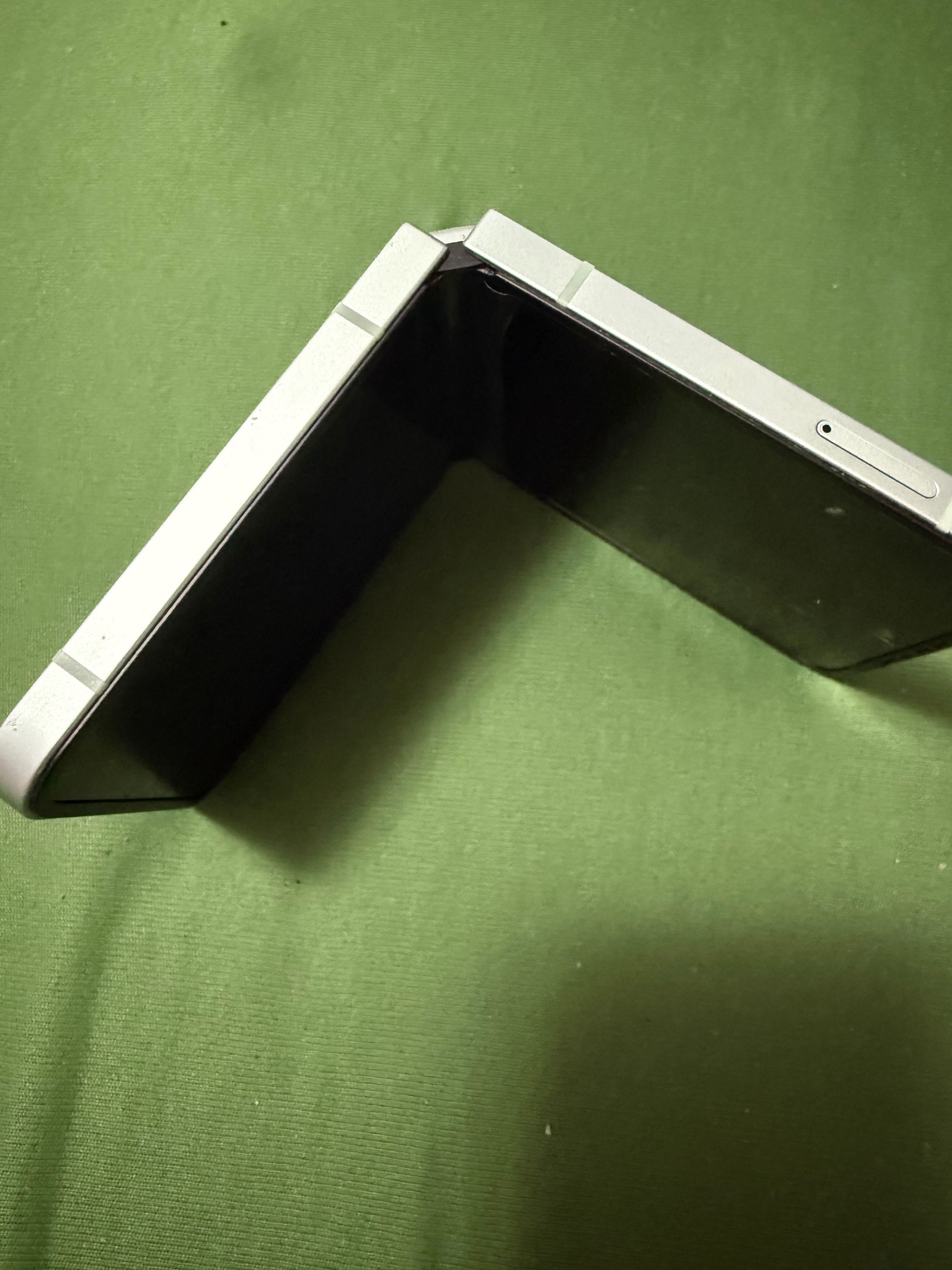 Samsung Galaxy Z Flip 6