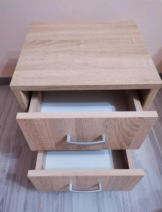 Noptieră  nouă cu doua sertare.