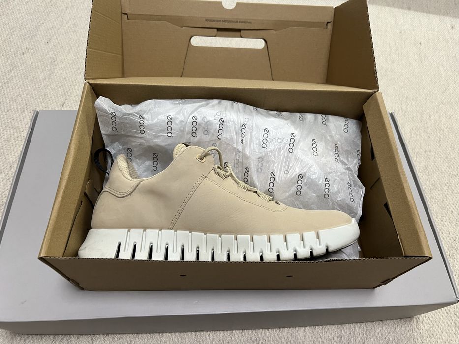 Papuci barbati ecco marimea 41 bej (noi) + voucher 20%