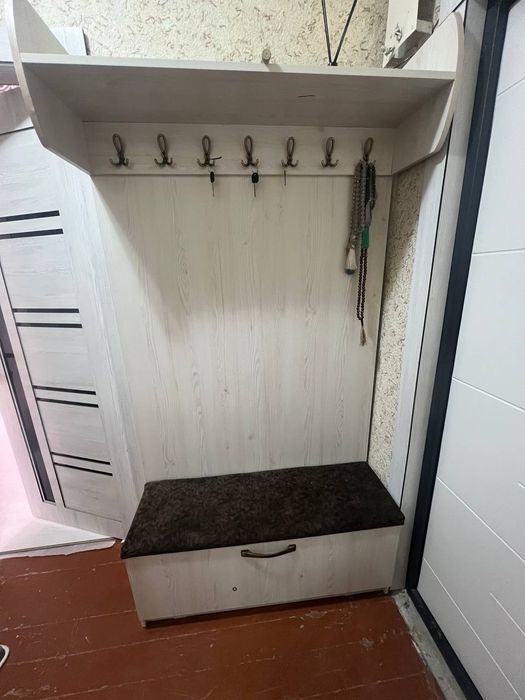 Продаётся прихожка