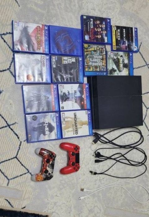 2 жостика и 13 диска тел ps4 500GB