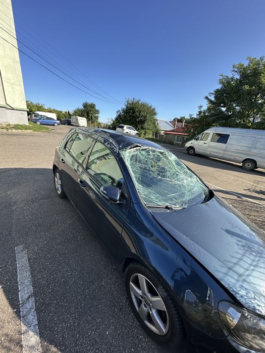 Golf 6 Avariat  1.6 TDI (2011)