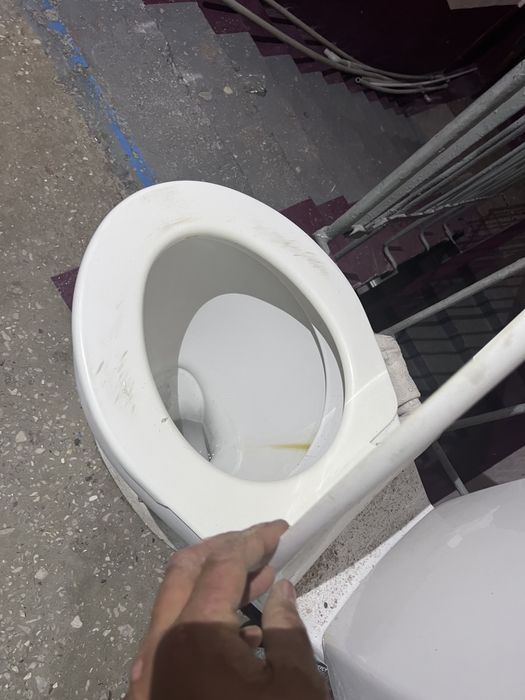 Ванна и унитаз тегін