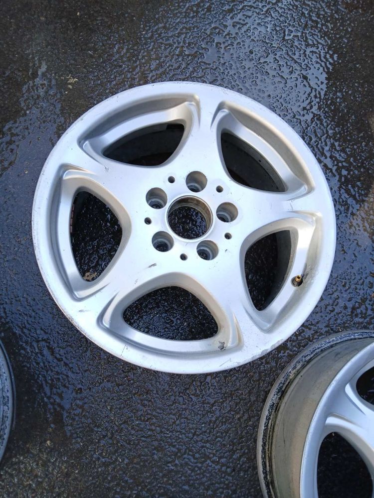 Оригинални джанти от Mercedes(2Jx16H2)