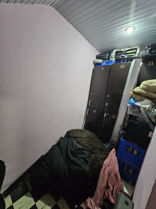 Studio ga joy remont qilish kerek