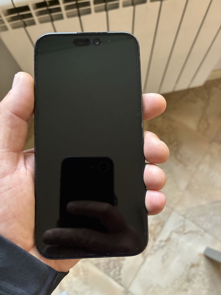 Iphone 15 plus. Нов