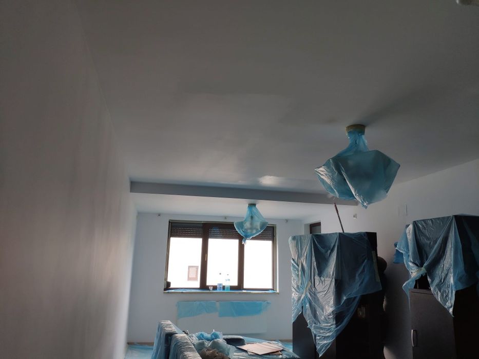 Meseriaș ,zugrav ,faianțar,renovat ,glet ,vinarom ,parchetar