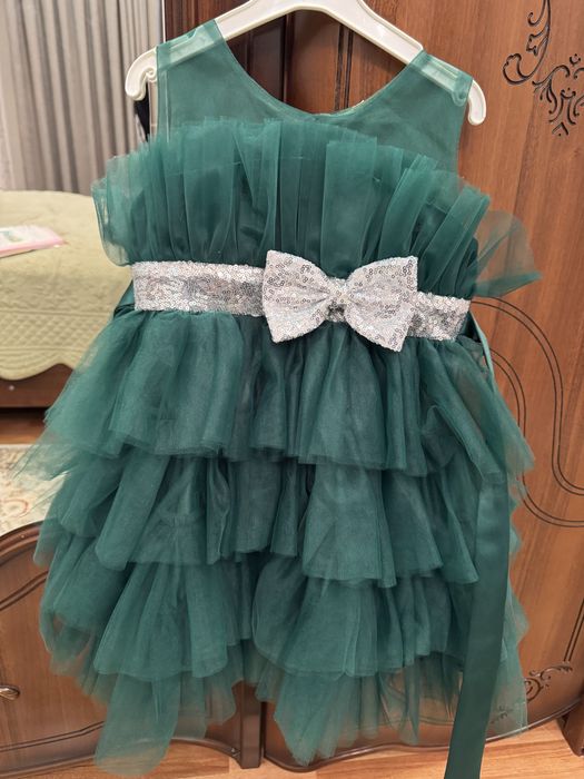 Продам платье на девочку