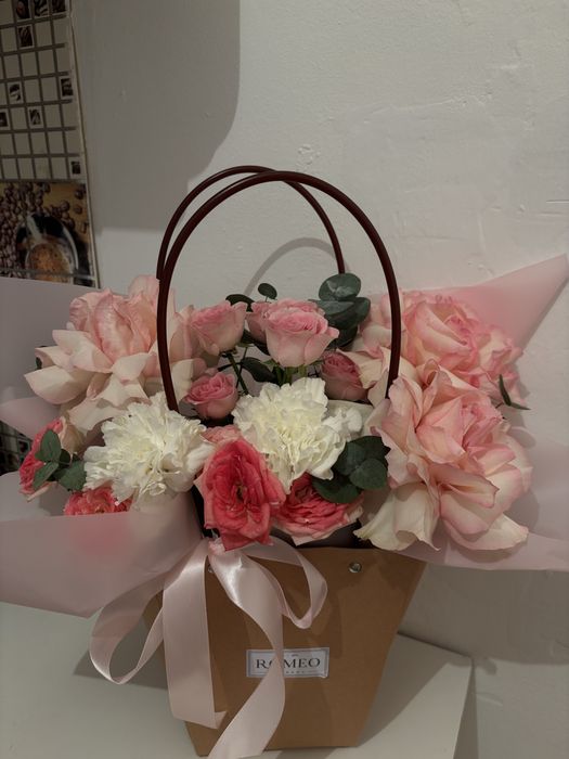 Цветочная корзина / Подарочная композиция с розами