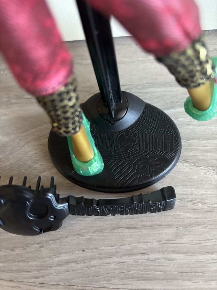 Кукла Monster High Jinafire Long New Scaremester