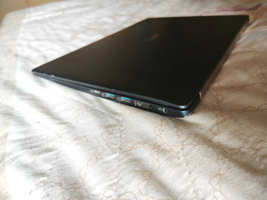 Лаптоп Acer Swift SF514-52T touchscreen