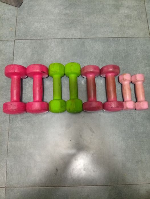 Продам гантели .