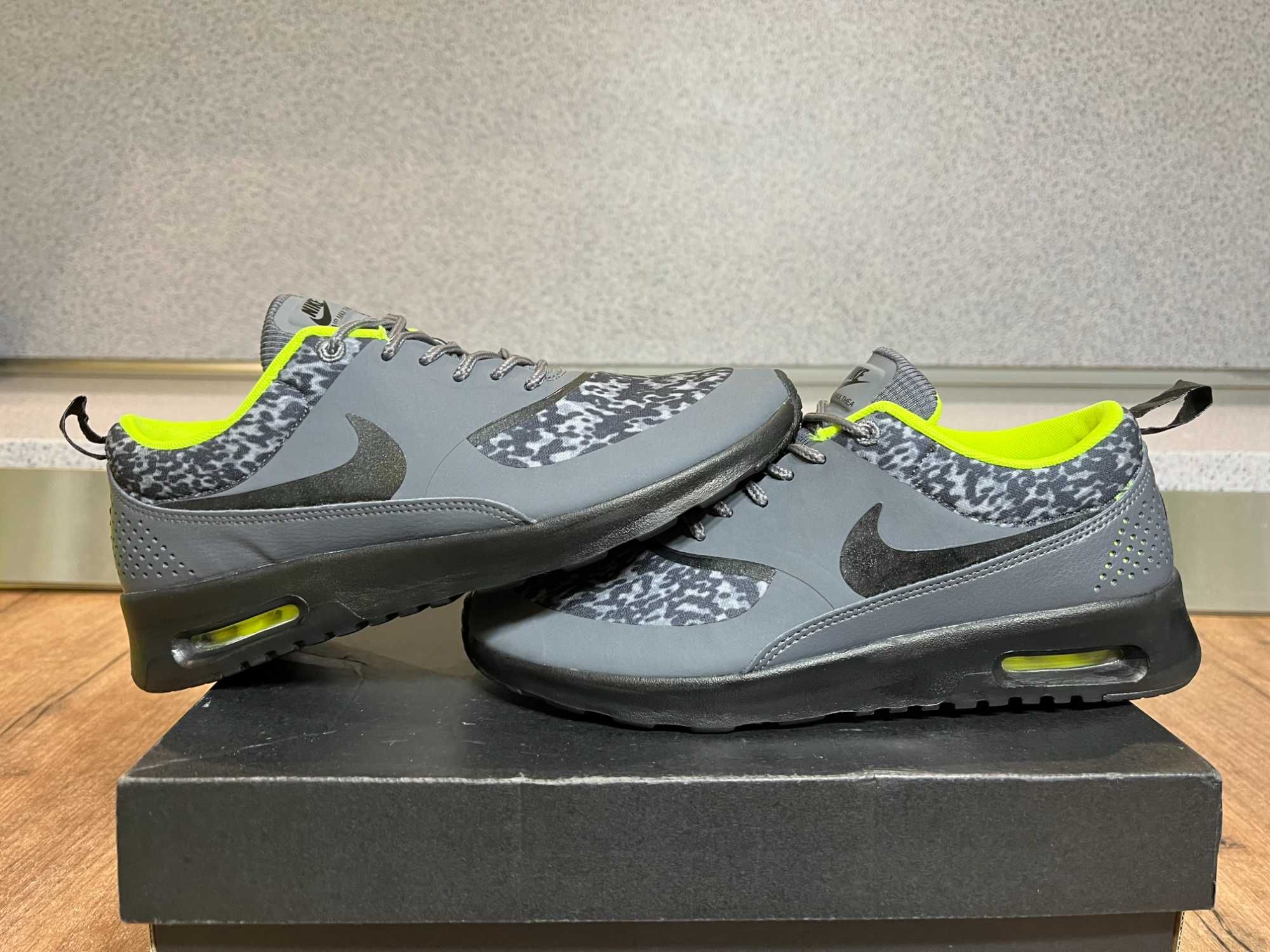 ОРИГИНАЛНИ *** Nike Air Max Thea Print / Dark Grey Black-Volt