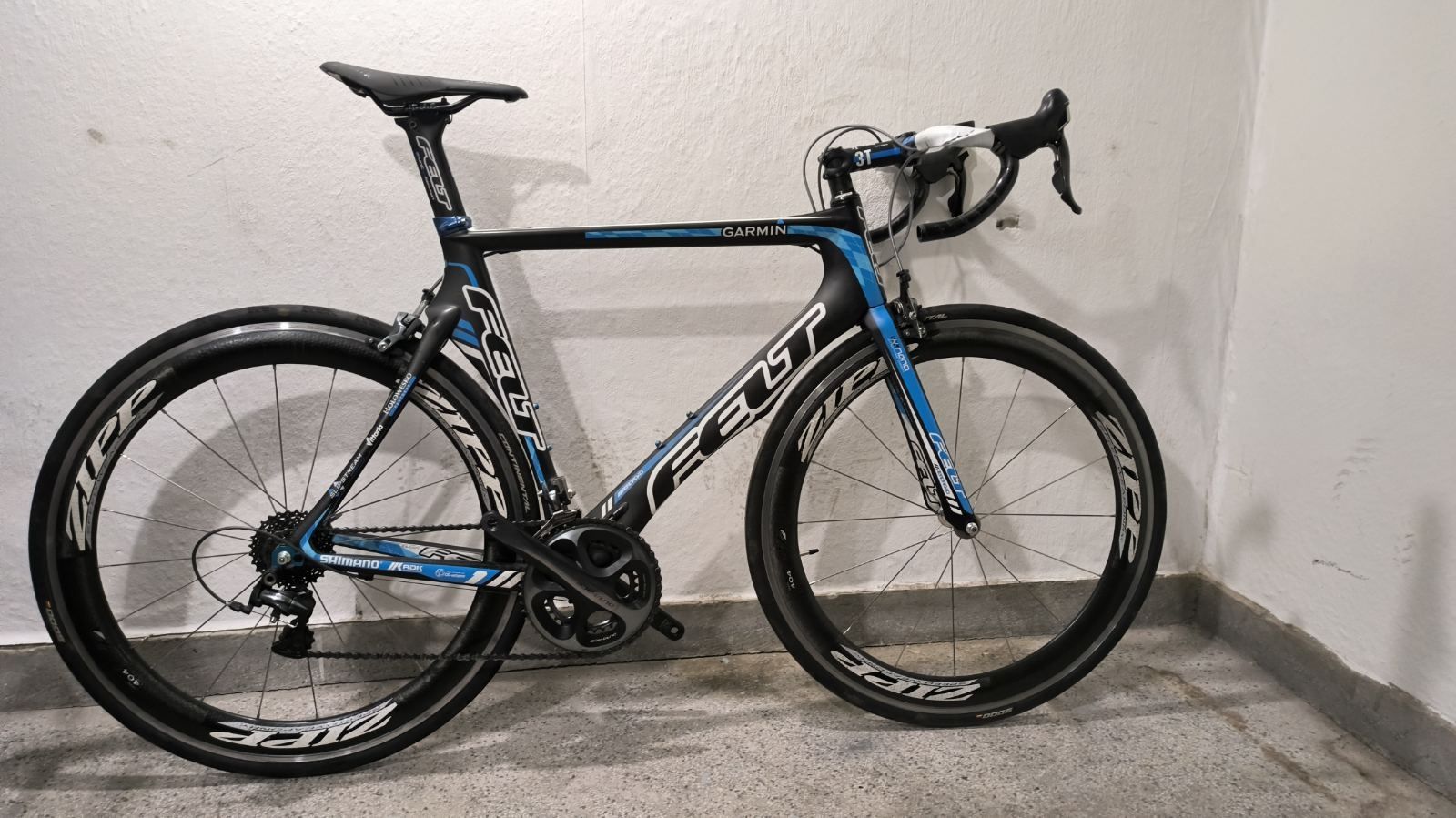 Продавам felt Aero Garmin