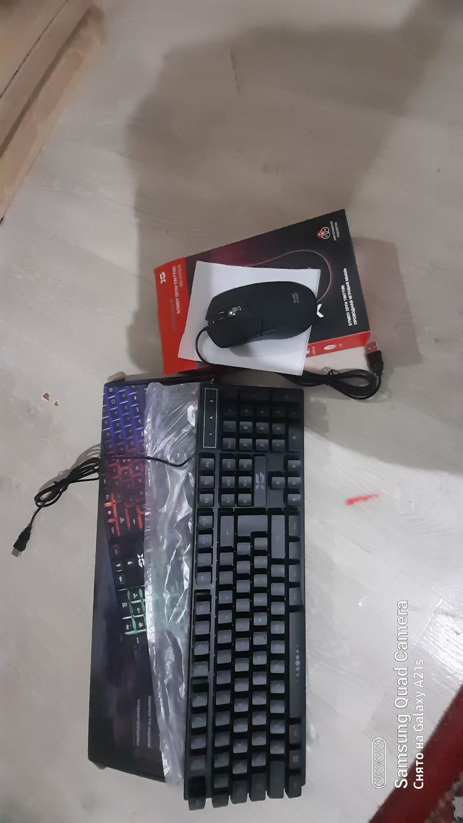 Клавиатура + мышка новые в упаковке!
