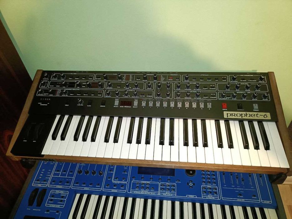 Vand Dave Smith Prophet 6 seq. synth Analog