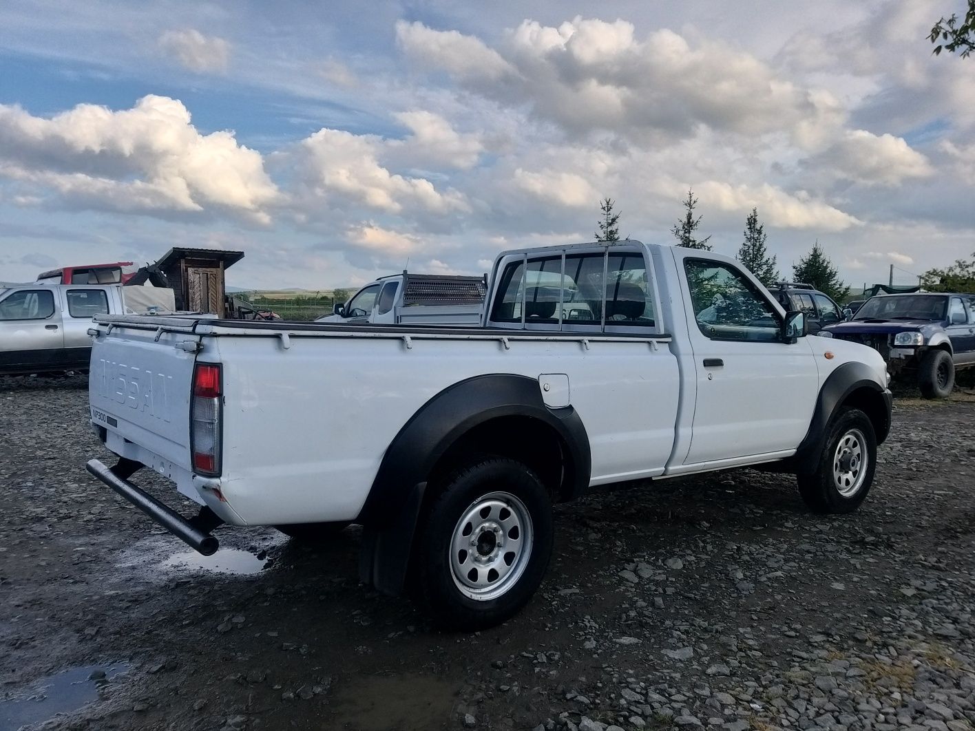 Nissan Navara 4x4 2008 bena lunga 235x160