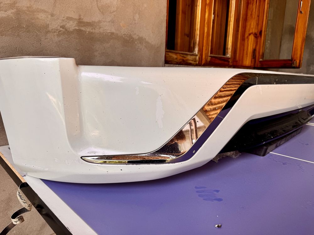 Toyota Land Cruiser 200 Spoiler