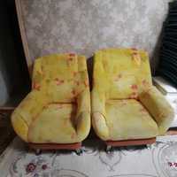 Продаётся диван с креслами