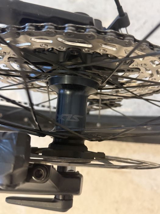 Vand bicicleta full suspension electrica