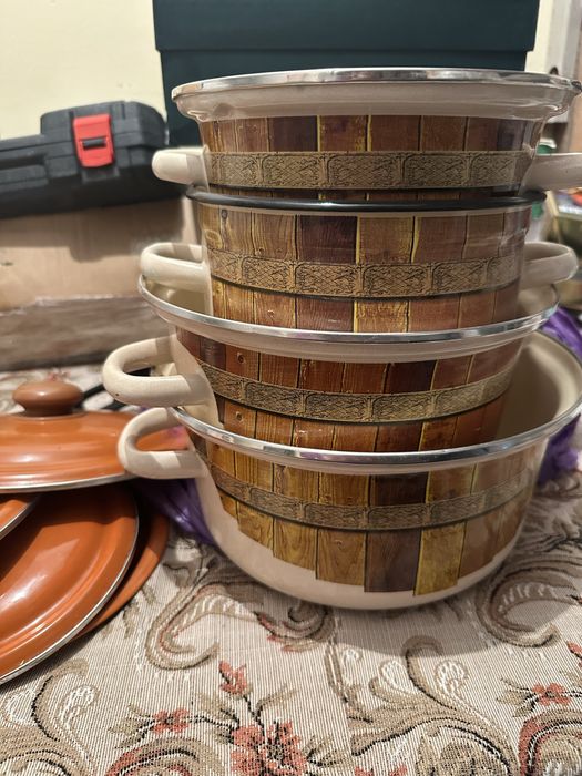 Кастрюли эмалированные 4 шт