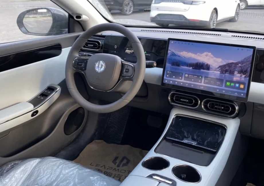 Leapmotor C01 525KM Komfort Restayling +Rusfikatsa 3 yil kafolat