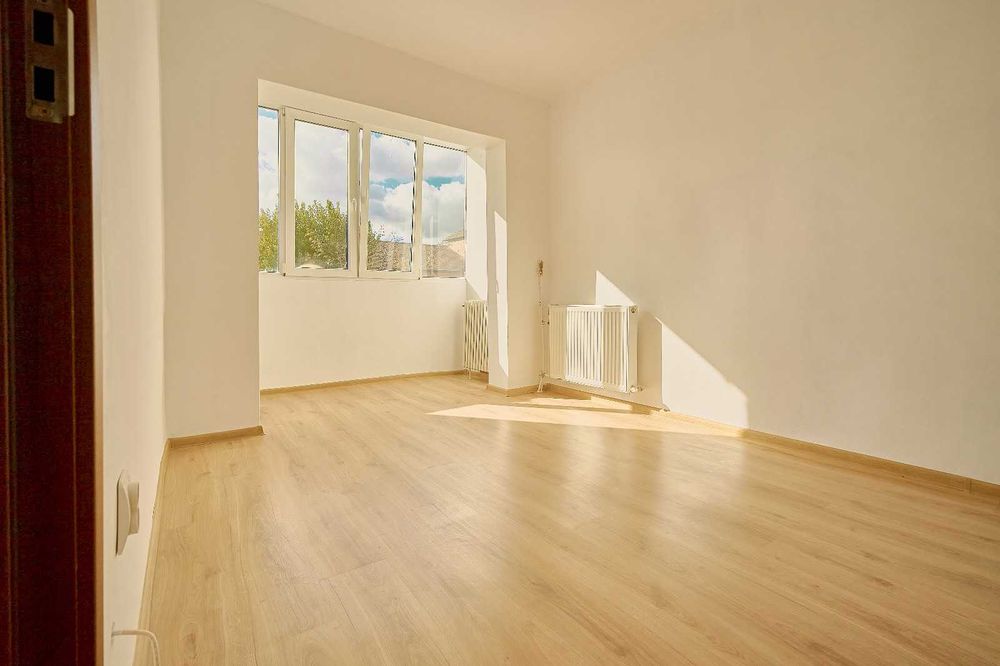 Apartament 2 camere Zona Rogerius