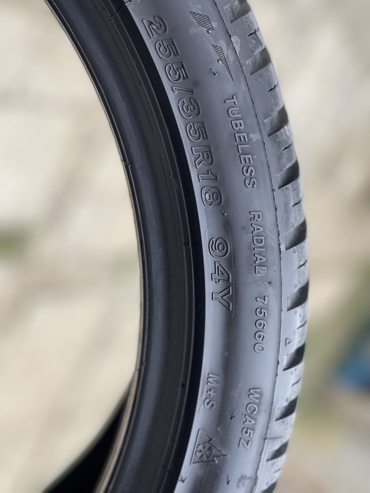 Всесезонни гуми 255/35/18 Bridgestone WheatherControl A005