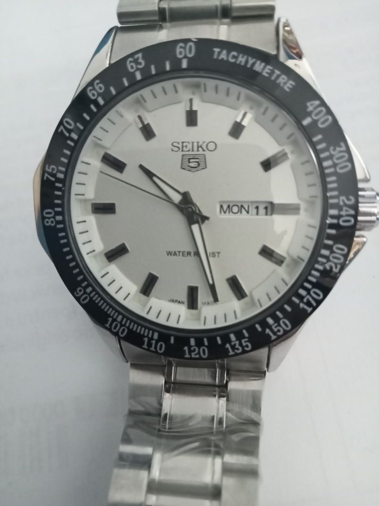 Vând Seiko 5 quartz