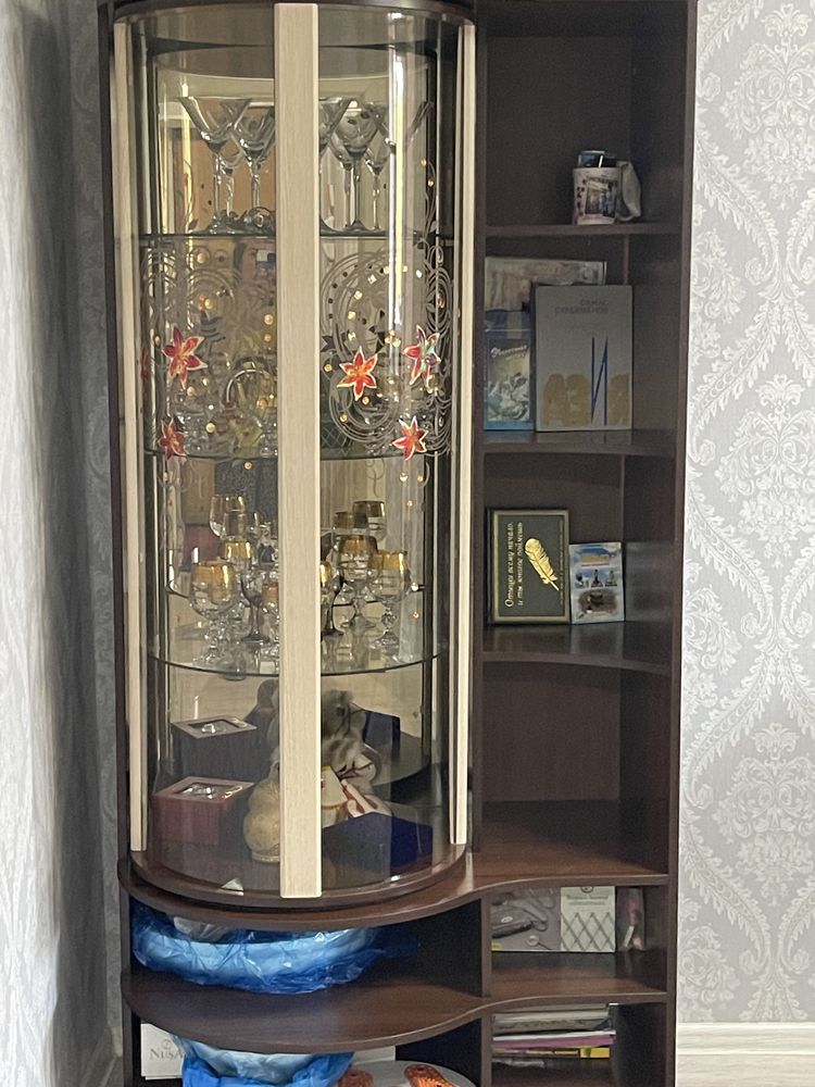 Шкаф для гостиной